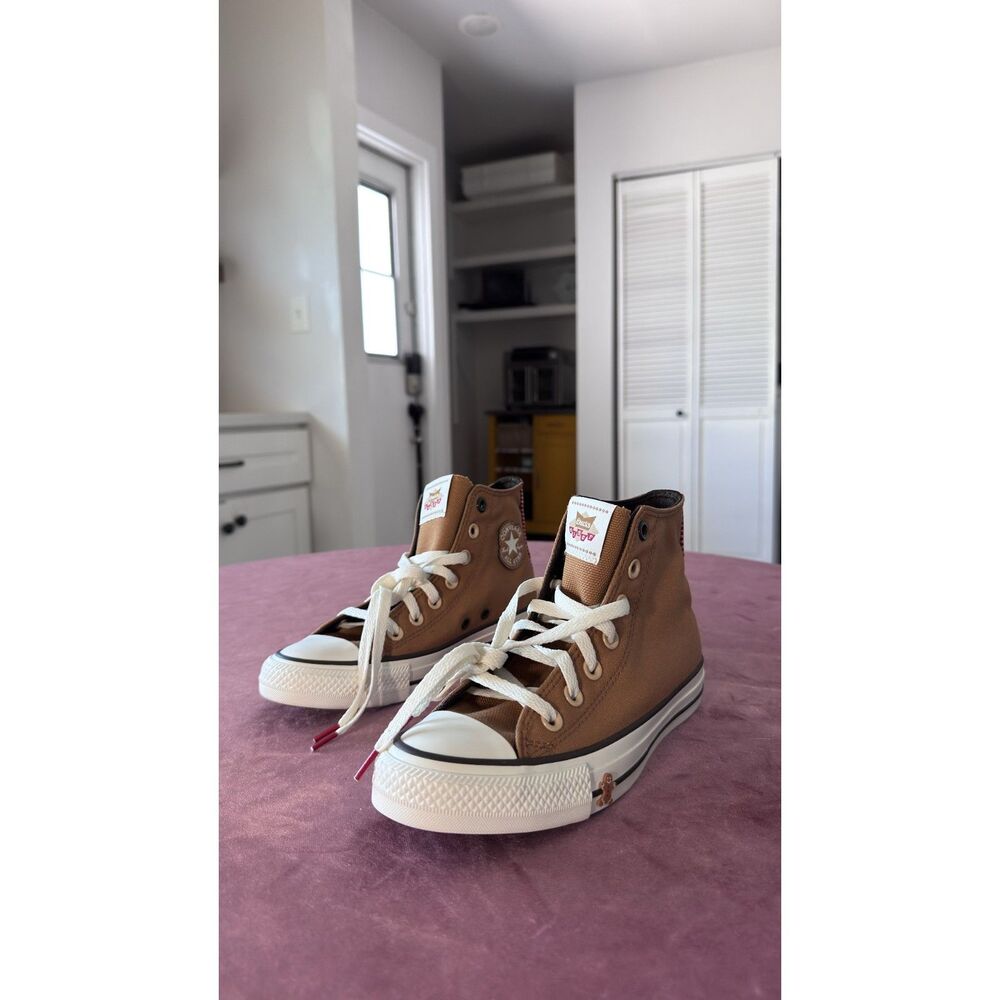 CONVERSE DINER CHUCK'S COLLECTION